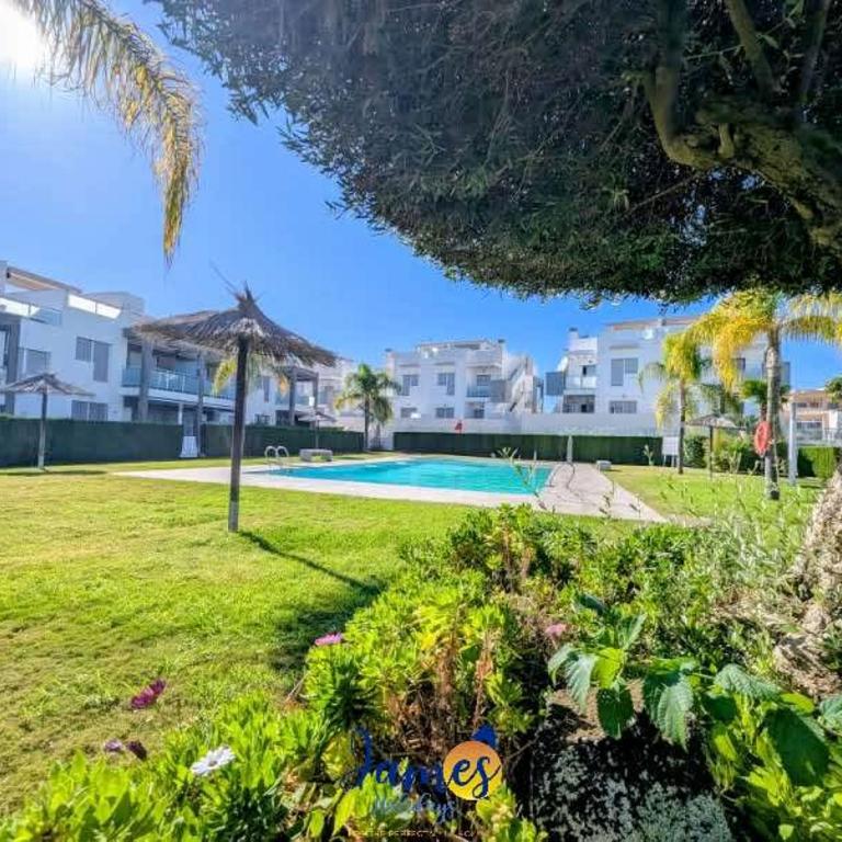 Punta Prima Family Apartment with Pool PP33 - Apartamento - 23