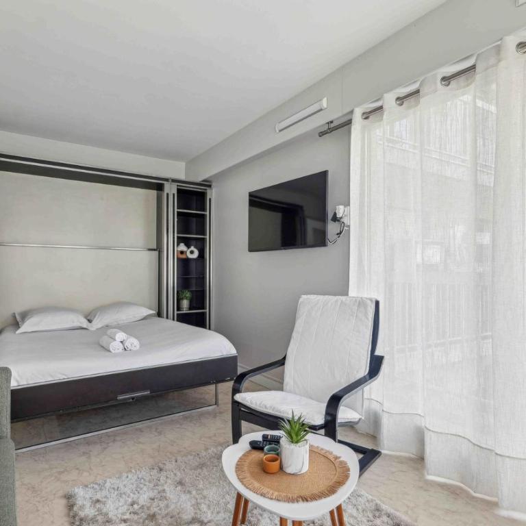 Le Charme Parisien – Balcon & Parking Privé - Appartement - 6