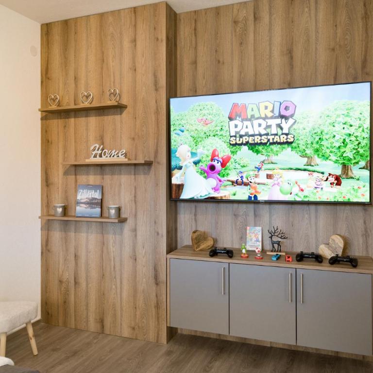 Apart Dahoam - Deluxe Apartment with Three-Bedroom and Mountain View - 5