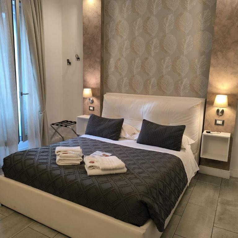 Castel Sant' Angelo Suites - Vatican - City center - Direct bus stop to and from Fiumicino Apt - Triple Room with Private Bathroom - 1