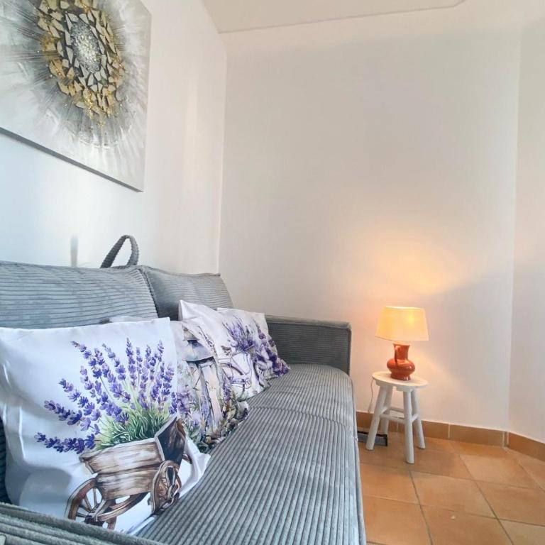 CoralBay charmante oasis à 100m de la plage avec parking gratuit et clima - One-Bedroom Apartment - 3