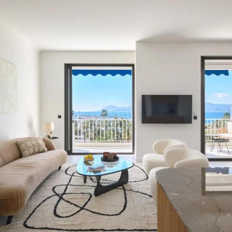 REF 2028 Croisette - Superbe appartement avec vue panoramique sur la mer - Appartement - 1