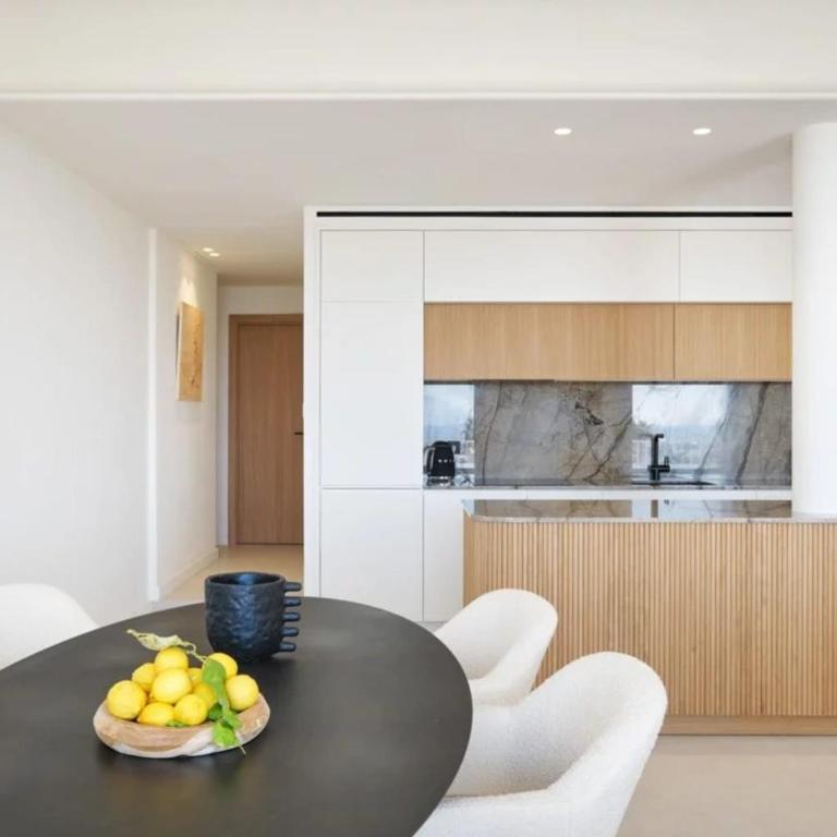 REF 2028 Croisette - Superbe appartement avec vue panoramique sur la mer - Appartement - 5