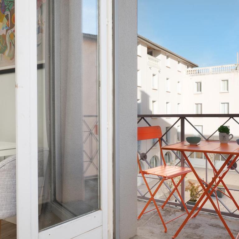 T2 Havre de Paix centre ville Toulouse - Parking privé - Métro & TRAM Palais de justice 2min - One-Bedroom Apartment - 18