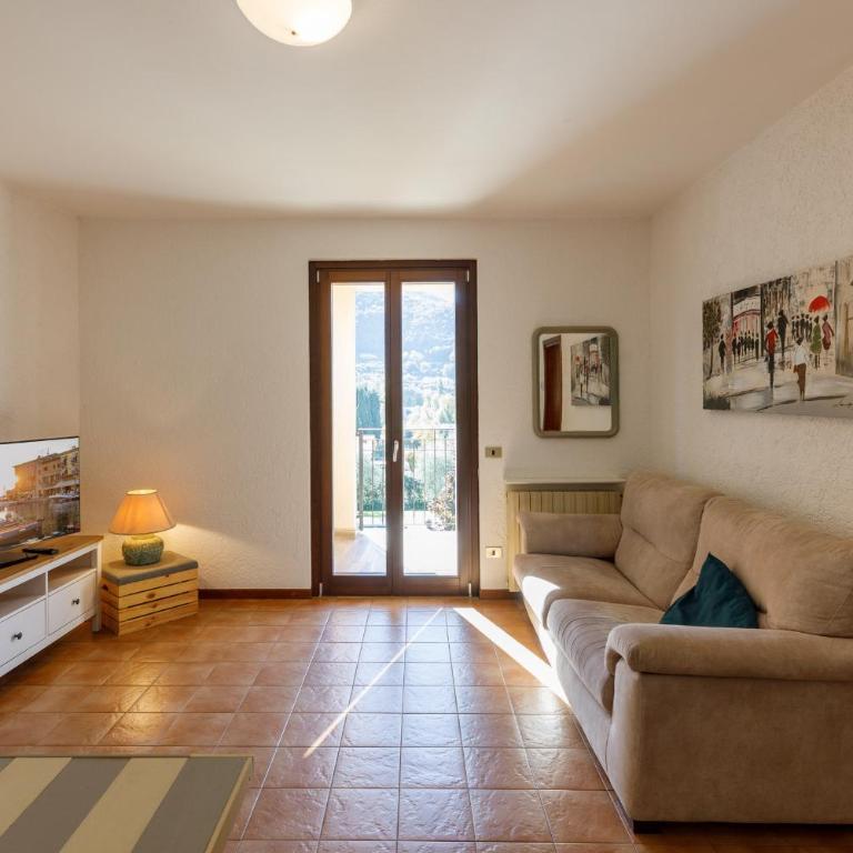 Residence Rustico - Appartamento con 2 Camere da Letto e Balcone - 8
