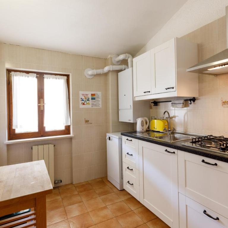 Residence Rustico - Appartamento con 2 Camere da Letto e Balcone - 4