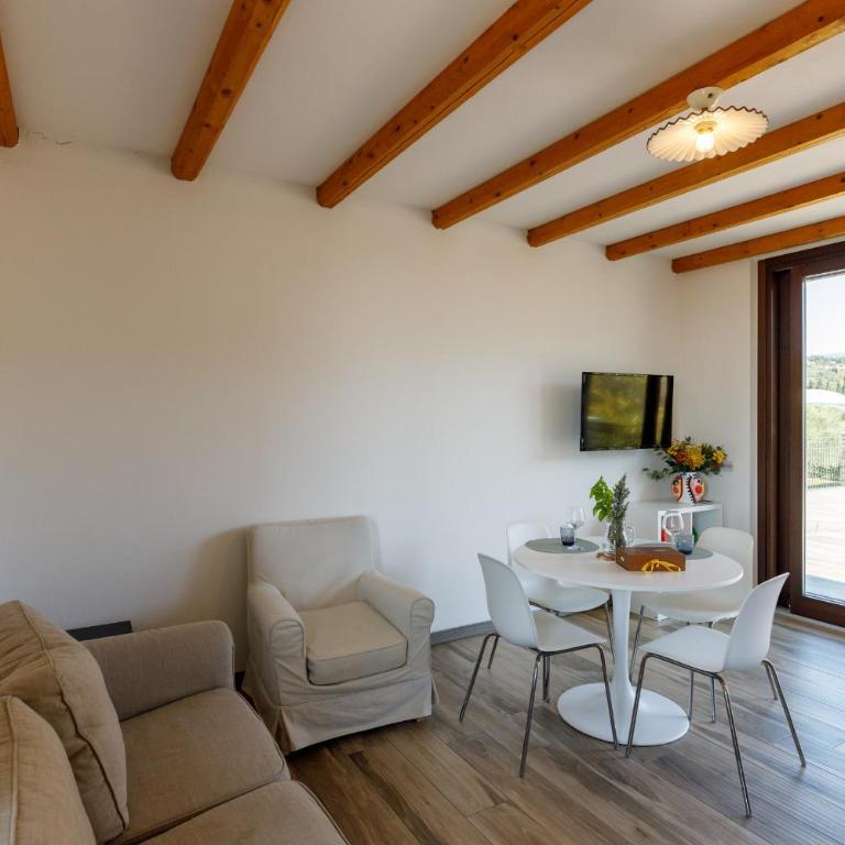 Residence Rustico - Appartamento con 2 Camere da Letto e Terrazza - 5