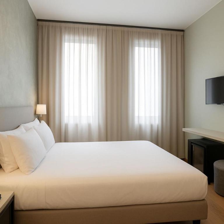 Hotel Porta San Mamolo - Camera King con Doccia con Accesso per Sedie a Rotelle - Accesso Disabili - 3