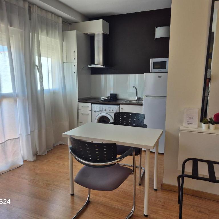APARTAMENTOS SANTA JULIANA - Apartamento Estudio - 14
