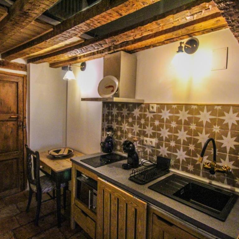 Alfonso VIII 20 - Apartamento Deluxe - 2