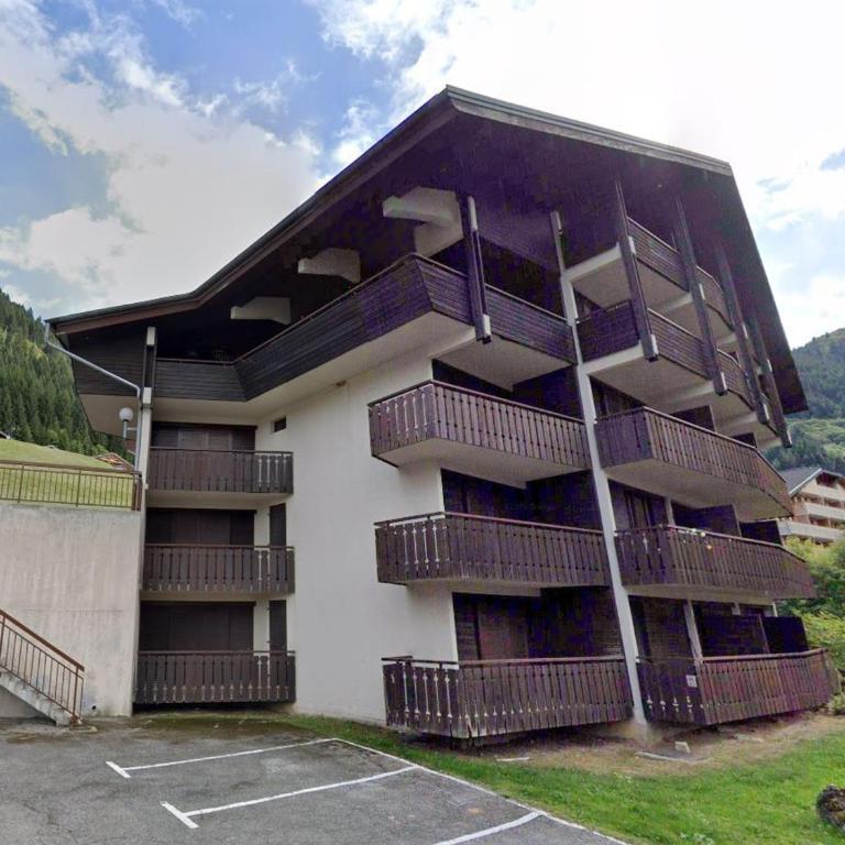 Studio charmant proche centre et remontées, balcon, parking - FR-1-693-51 - Studio - 12