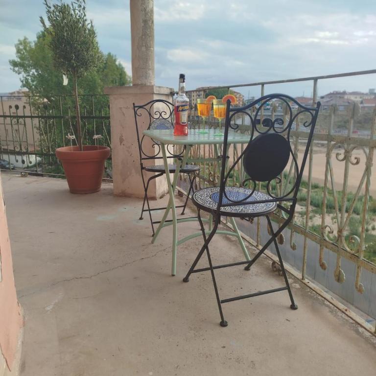 HERITAGE HOUSE City Center -ENTIRE APARTMENT- - Appartamento Deluxe con 2 Camere da Letto e Balcone - 8