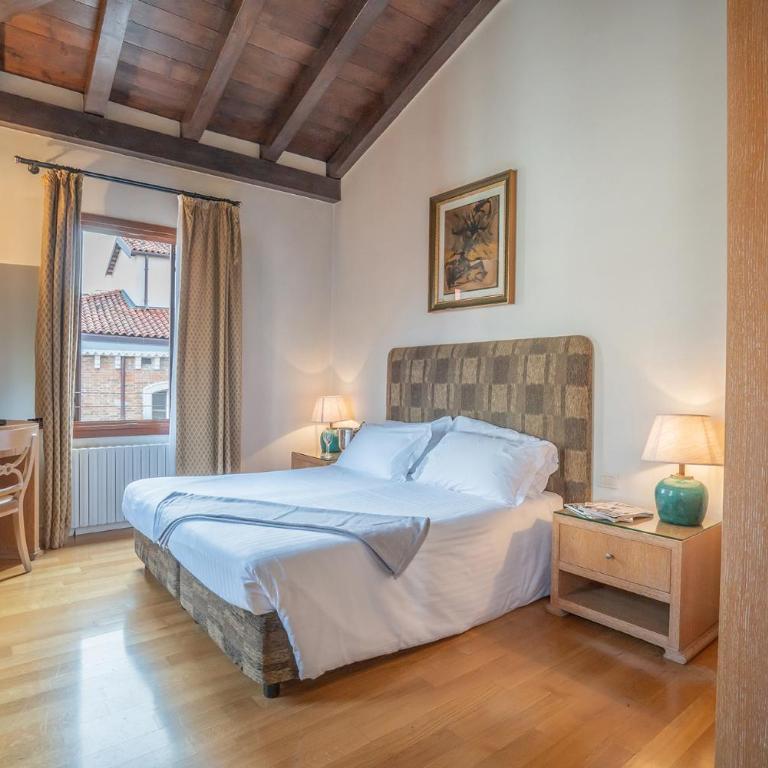Residenza San Marco " La Padrona" - Camera Matrimoniale con Vista Canale - 10