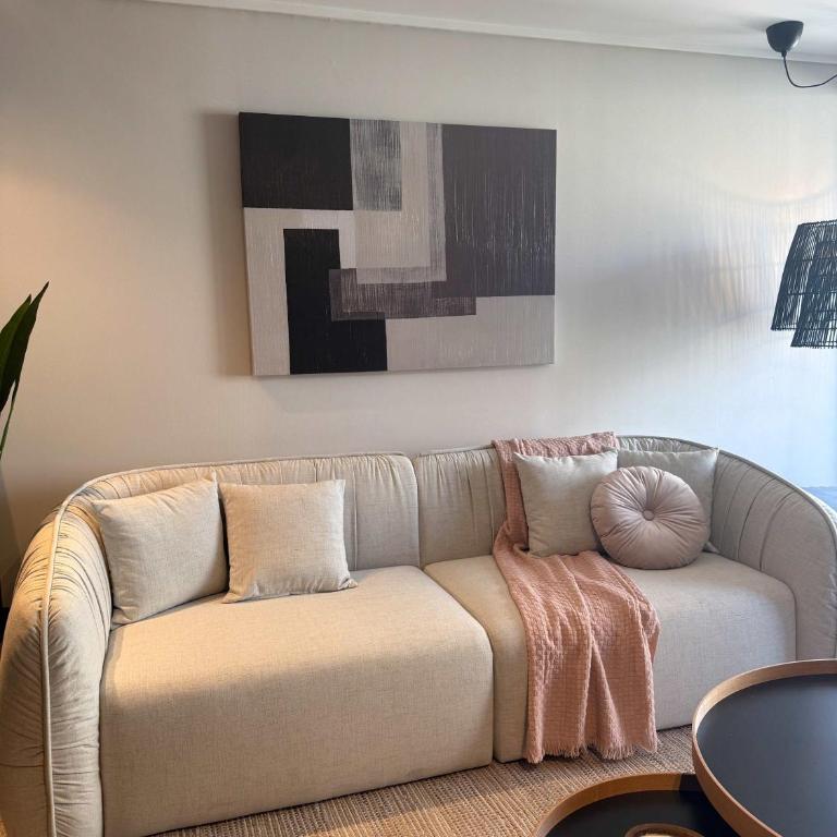 HOM I Comodo y elegante tu hogar temporal en Av Las Condes - Apartment - 7