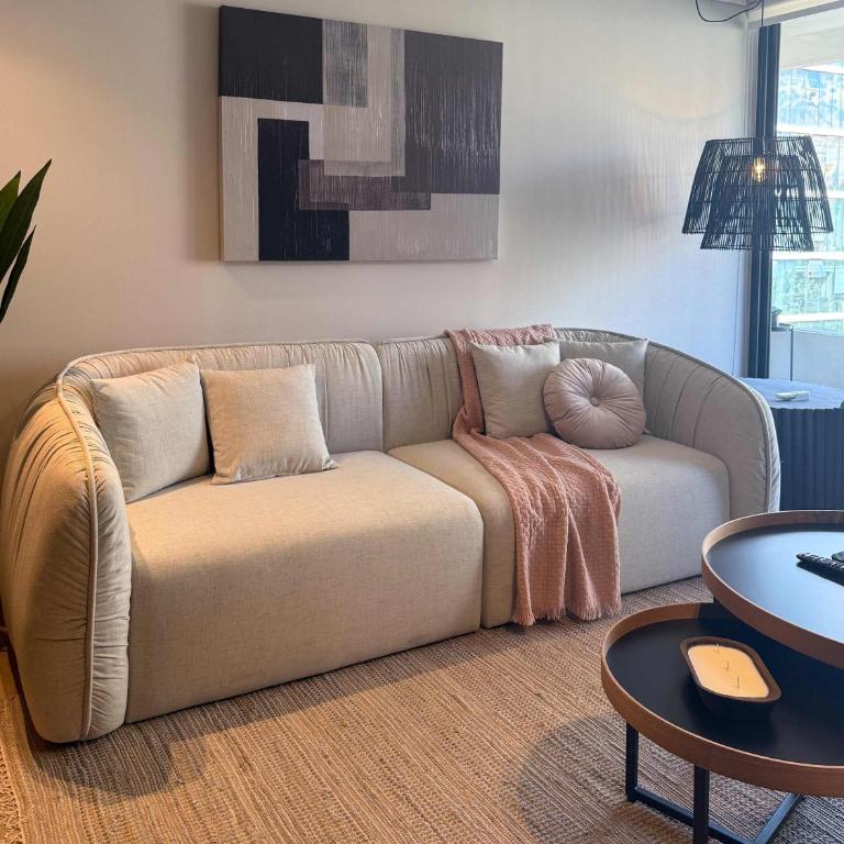 HOM I Comodo y elegante tu hogar temporal en Av Las Condes - Apartment - 13