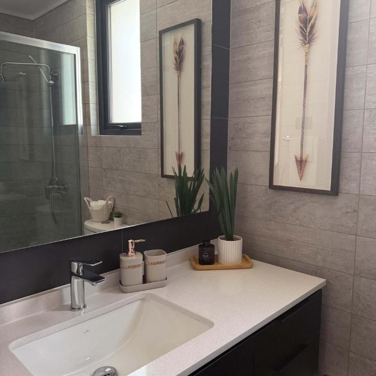 HOM I Comodo y elegante tu hogar temporal en Av Las Condes - Apartment - 22