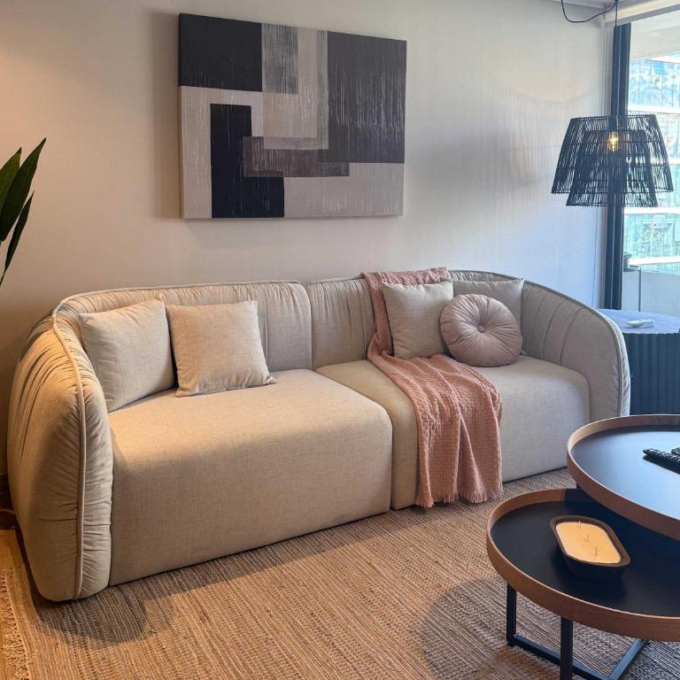 HOM I Comodo y elegante tu hogar temporal en Av Las Condes - Apartment - 18