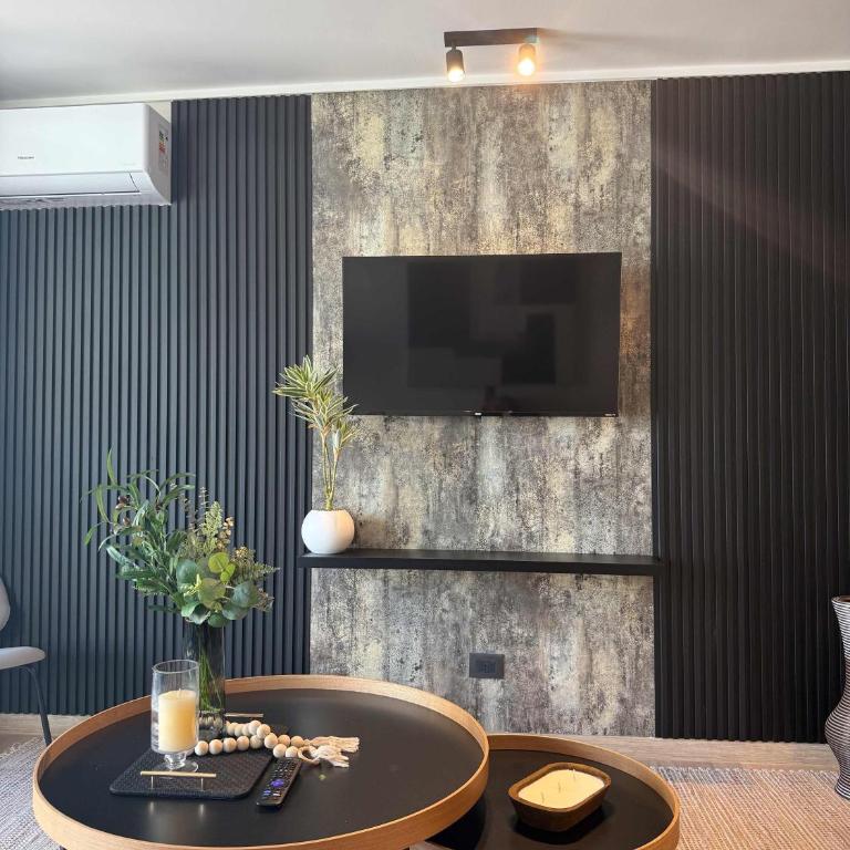 HOM I Comodo y elegante tu hogar temporal en Av Las Condes - Apartment - 25