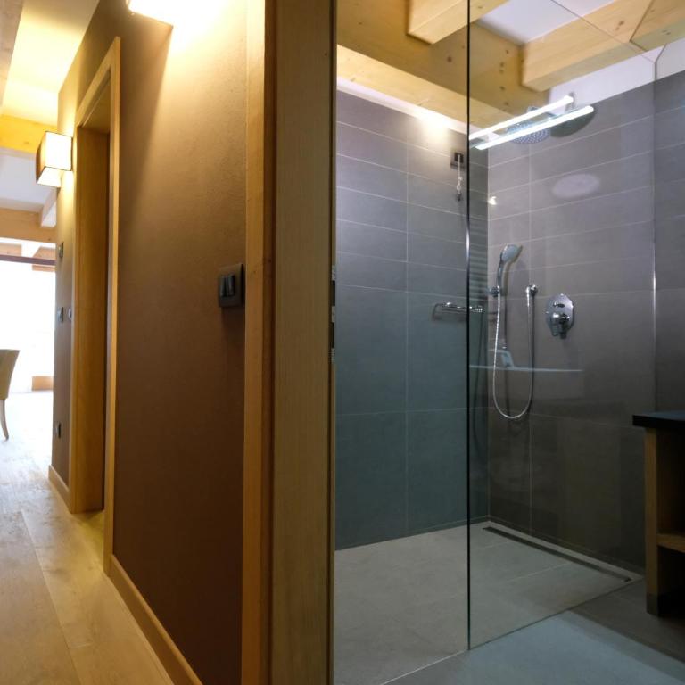 Design & Suite Hotel Ciarnadoi - Junior Suite - 4