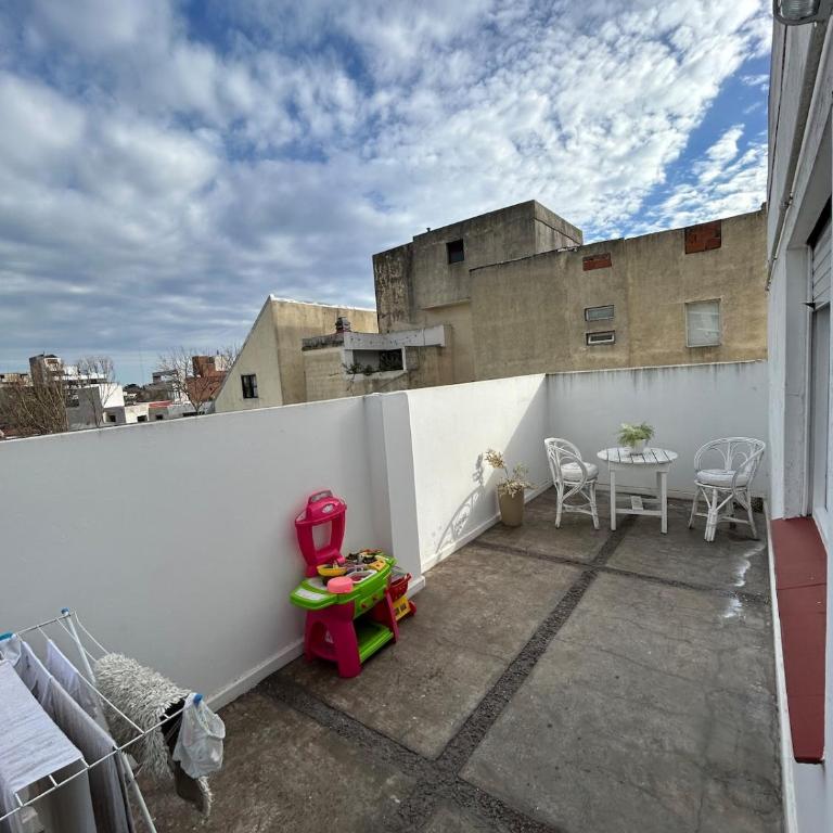 Luminoso departamento en Playa Grande - One-Bedroom Apartment - 2