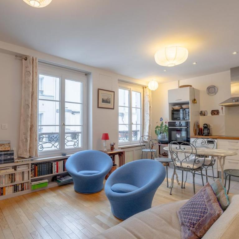 Elegant 2 Bd with AC Golden Triangle Location - Appartement - 18