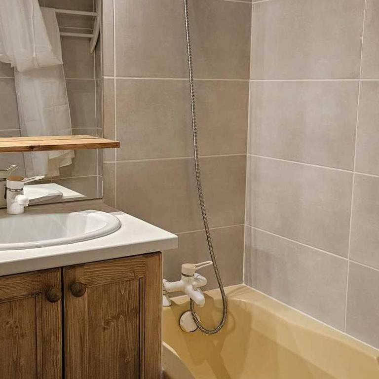 2 pièces, 42m², centre Croisette, au pied des pistes, balcon exposé Ouest, idéal famille - FR-1-574-29 - Appartement (5 Adultes) - 10