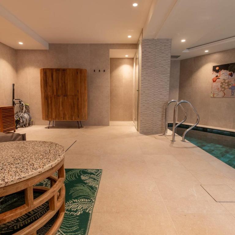Chalet Yolo with Pool and Spa - Chalet - 37
