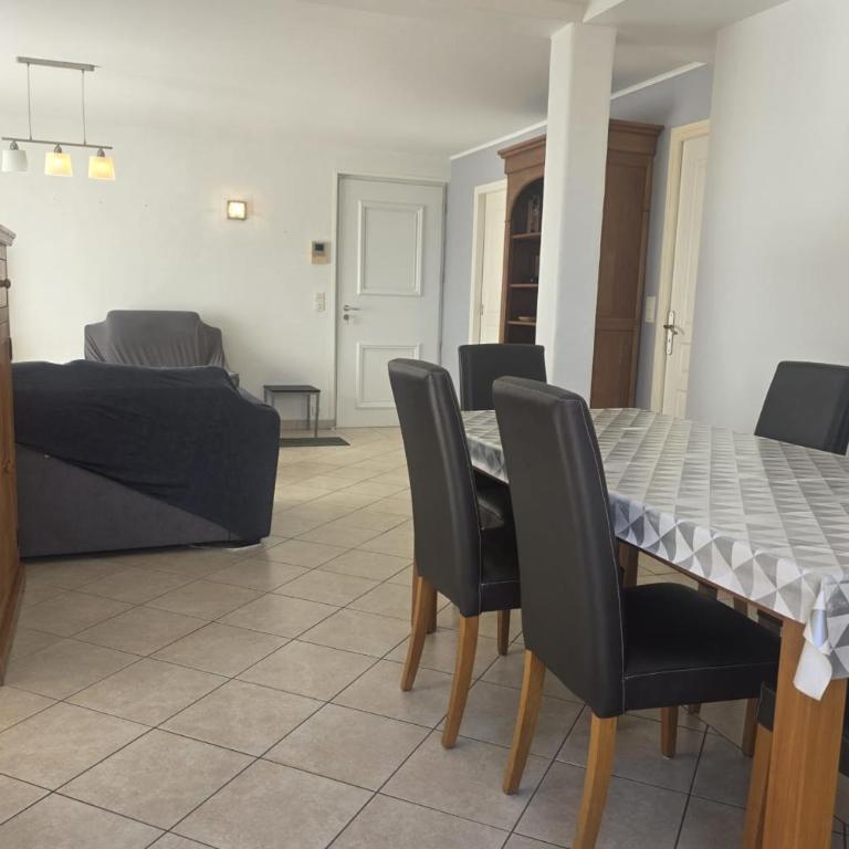 Beautiful Apartment with Garden Near Beach - Appartamento - 3