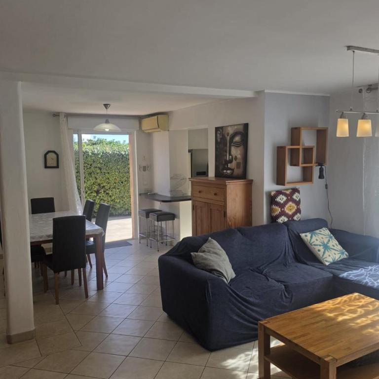 Beautiful Apartment with Garden Near Beach - Appartamento - 2