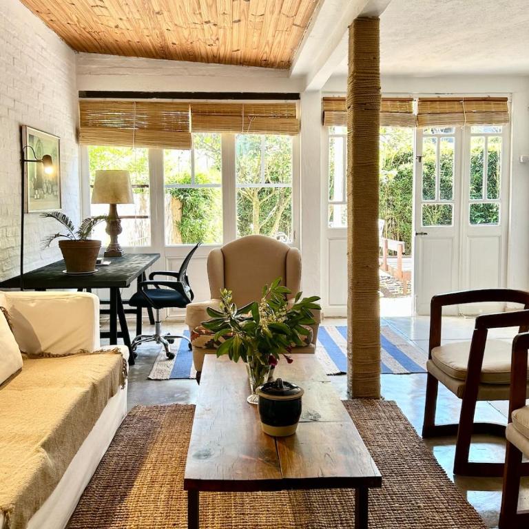Casa entera, 3 dormitorios, diseño y jardín con parrillero - Three-Bedroom Home - 1