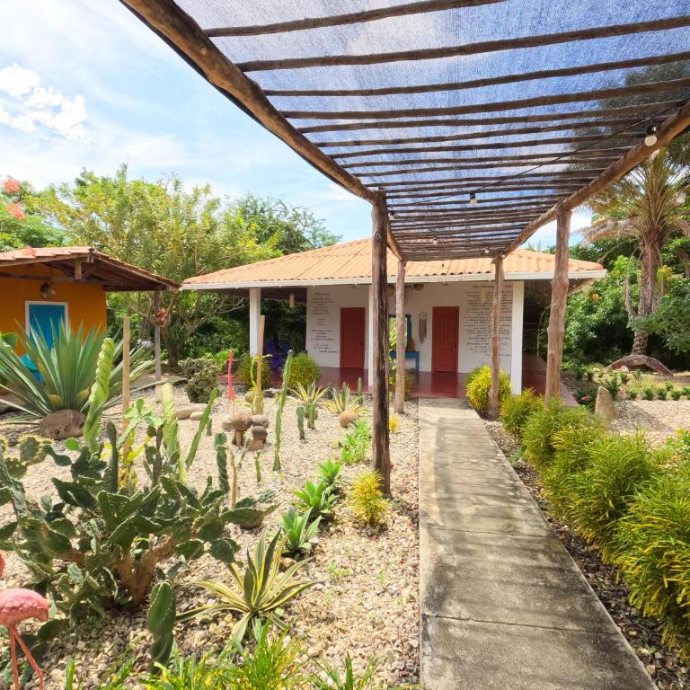 Portoalegre del hamaquero - Habitación Triple con vistas al jardín - 1