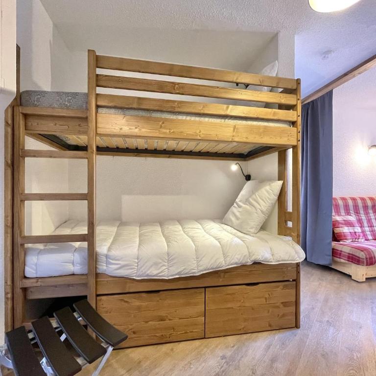 CI55 2 pieces coin montagne Sud skis aux pieds - One-Bedroom Apartment with Balcony and Mountain View - 6