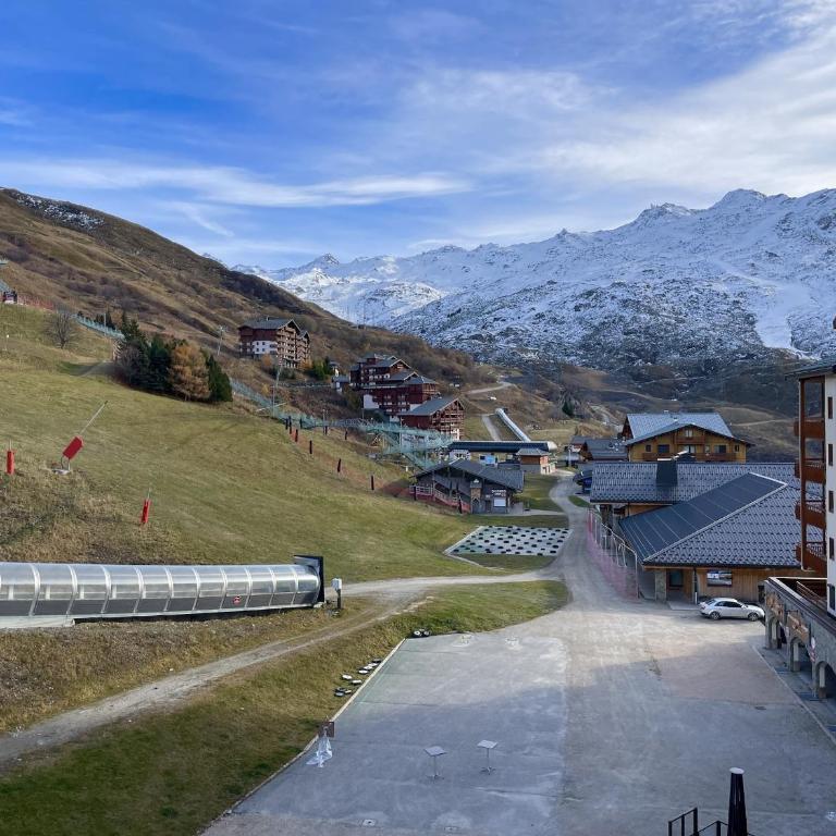 CI55 2 pieces coin montagne Sud skis aux pieds - One-Bedroom Apartment with Balcony and Mountain View - 34