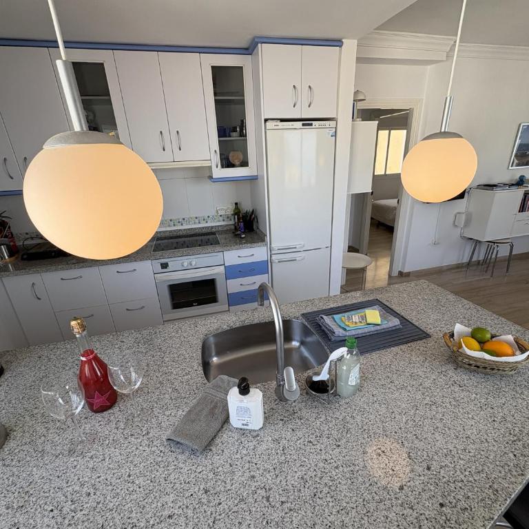 Maravillas Sur - Two-Bedroom Apartment with View - 4