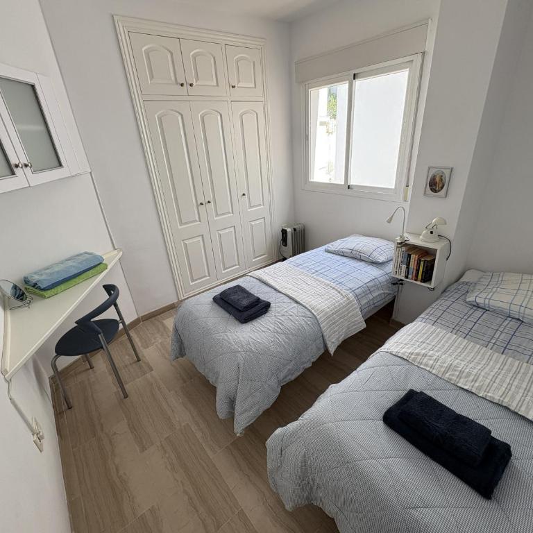 Maravillas Sur - Two-Bedroom Apartment with View - 11