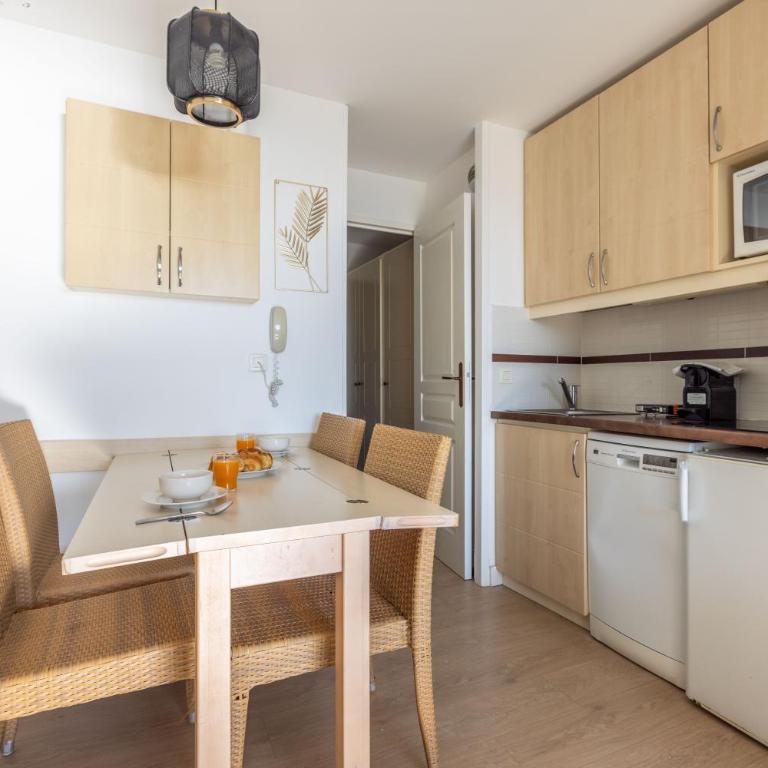 LB Vacation Rentals I Bright 1BR, Minutes from the Beach with Sea and Mountain View - Appartement 1 Chambre - 11