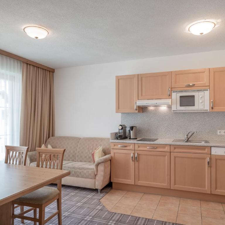Hotel Garni Alpenresidenz Zimmer & Aparts - Deluxe Apartment mit 1 Schlafzimmer - 4