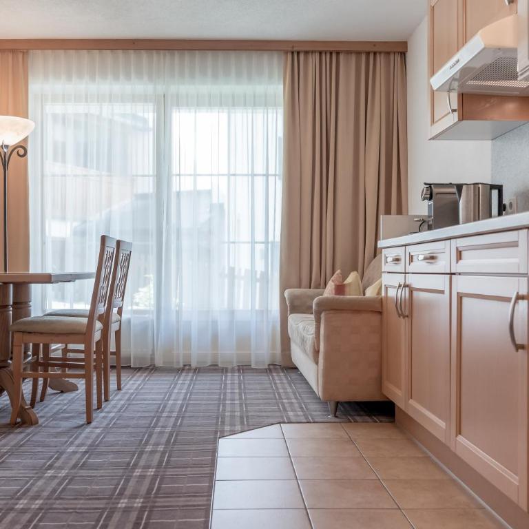 Hotel Garni Alpenresidenz Zimmer & Aparts - Deluxe Apartment mit 1 Schlafzimmer - 5