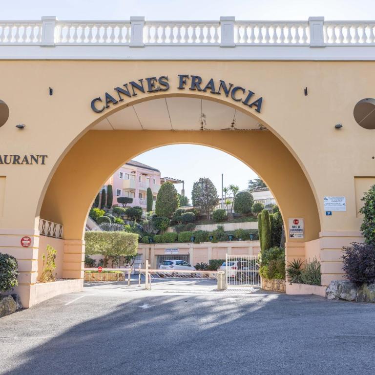 LB Vacation Rentals I Bright 1BR, Minutes from the Beach with Sea and Mountain View - Appartement 1 Chambre - 4