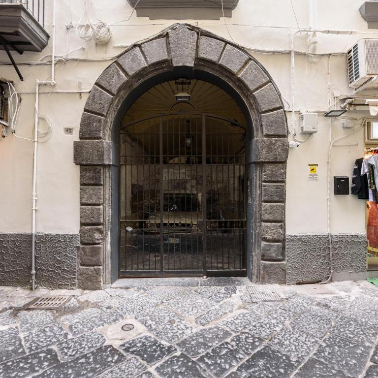 Via Avvocata 25 - Appartamento - 22
