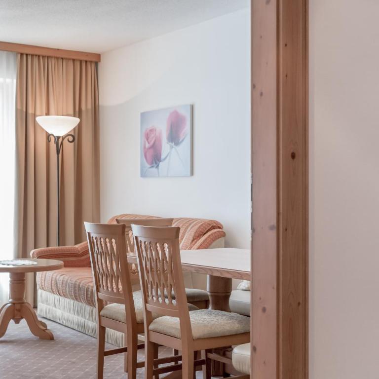 Hotel Garni Alpenresidenz Zimmer & Aparts - Deluxe Apartment mit 2 Schlafzimmern - 11