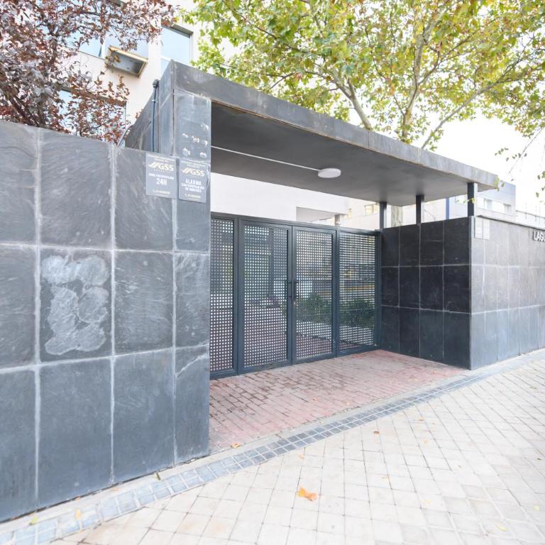 Acogedor Dúplex con Cocina Abierta y Suite Privada en Madrid LDM11034 - One-Bedroom Apartment - 73