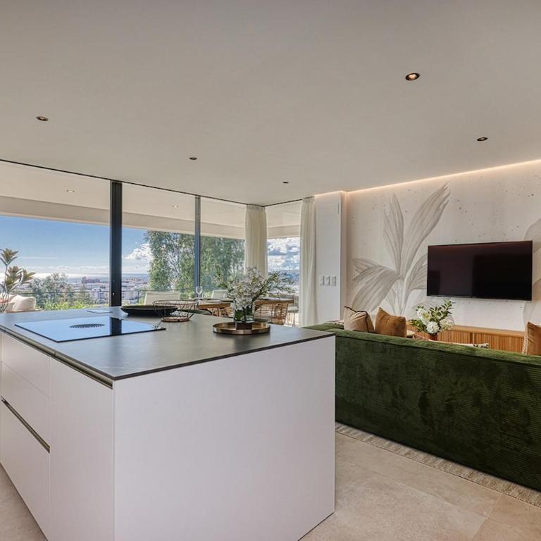 Ground Floor, Sea View Apartment at Estepona Hills! - Apartamento de 3 dormitorios - 1