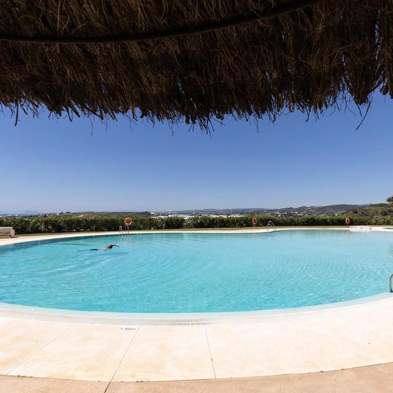 Ground Floor, Sea View Apartment at Estepona Hills! - Apartamento de 3 dormitorios - 57