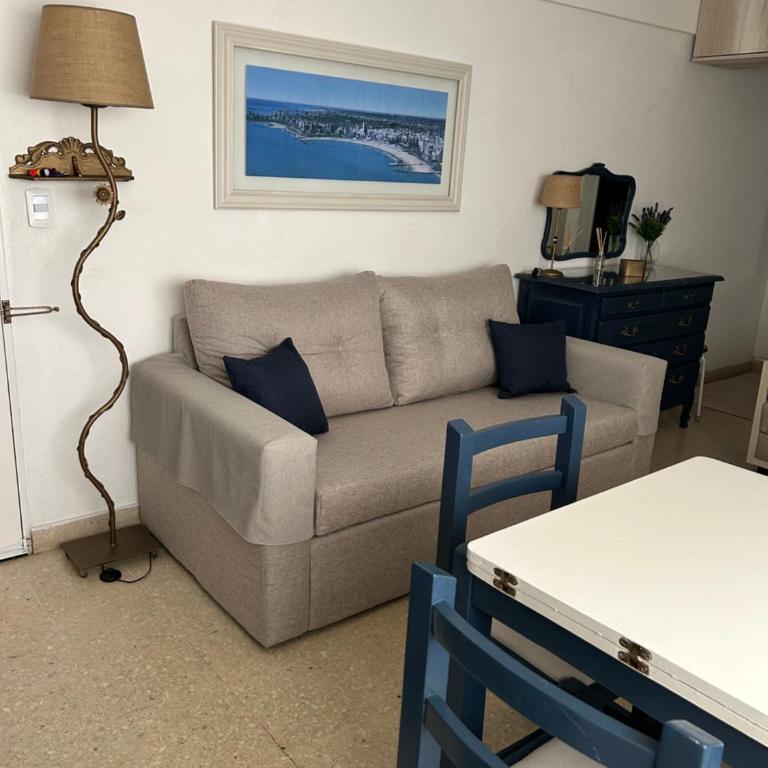 La Feliz - One-Bedroom Apartment - 2