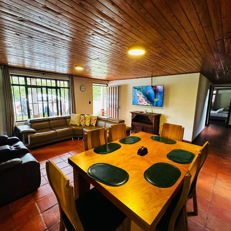 Farm in Montenegro, Quindío - Chalet - 9