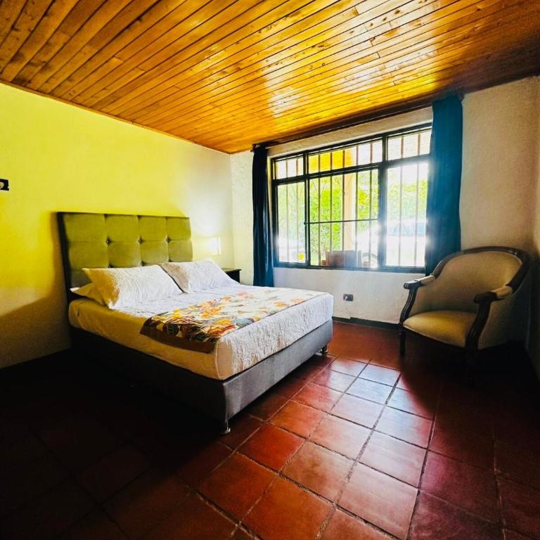 Farm in Montenegro, Quindío - Chalet - 20