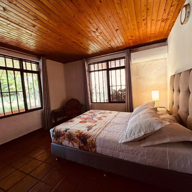 Farm in Montenegro, Quindío - Chalet - 25