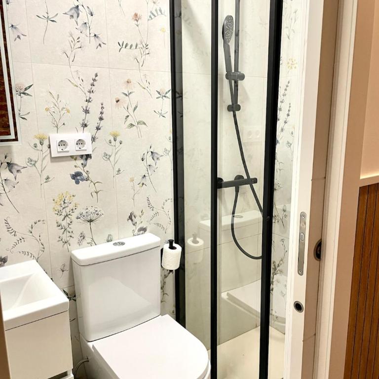 Madrid Rio 8 People 3 Bedrooms 3 Bathrooms 2 Patios Parking - Apartment - 29