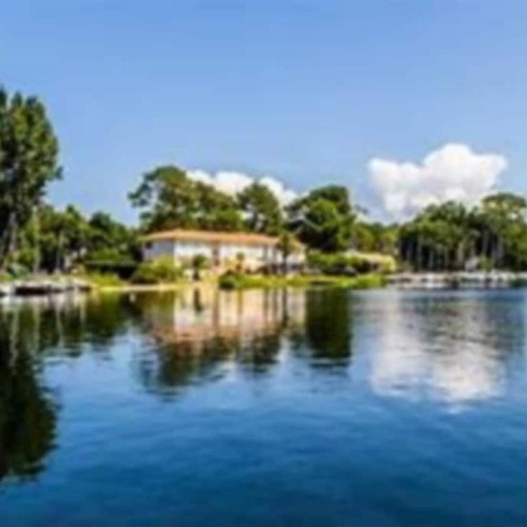 Demeure d'exception sur le Golf De Biscarrosse avec piscine chauffée - Maison 4 Chambres - 33